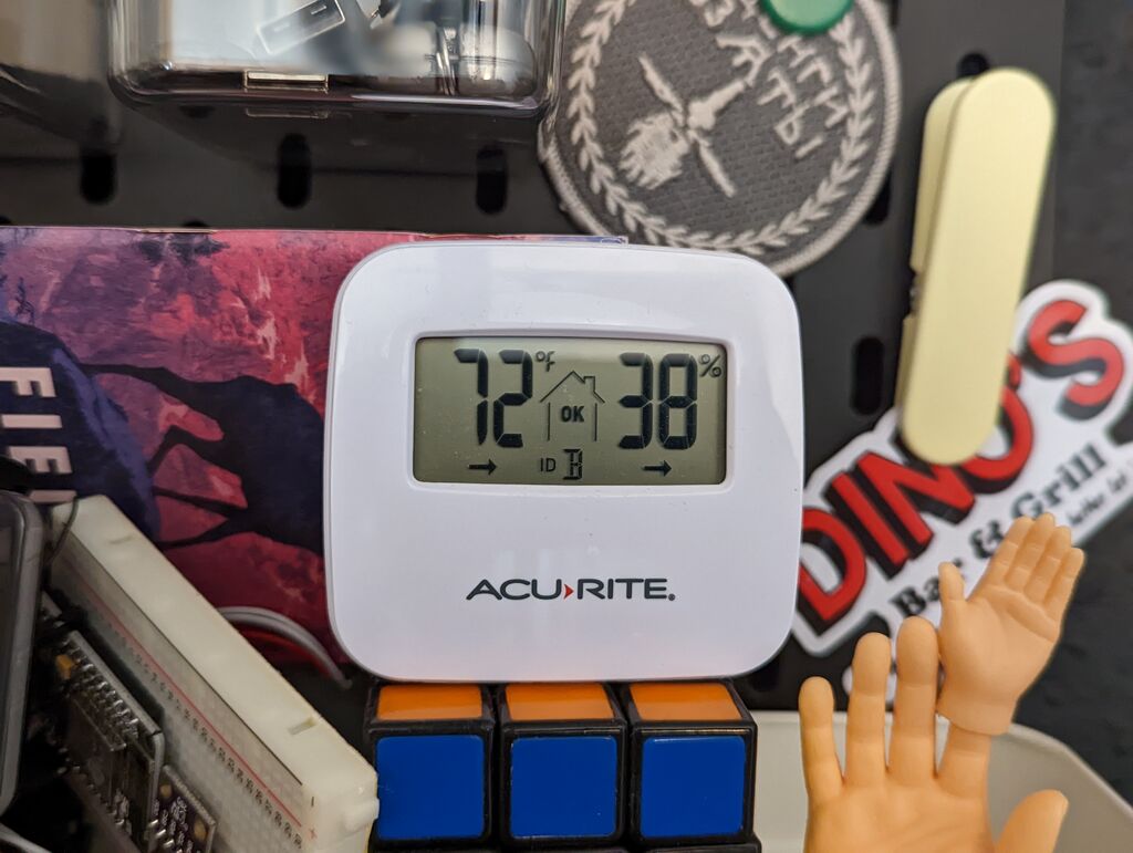 Acurite 06044M Wireless Temperature and Humidity Monitor Sensor